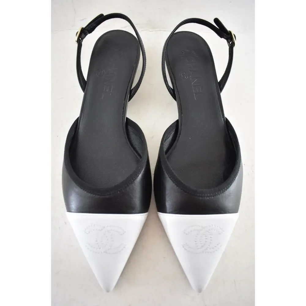 Chanel 26P Black White Pointed Toe CC Logo Slingback Ballet Ballerina Flat 38.5